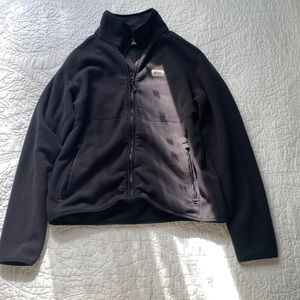 under coat for skiing/snowboarding